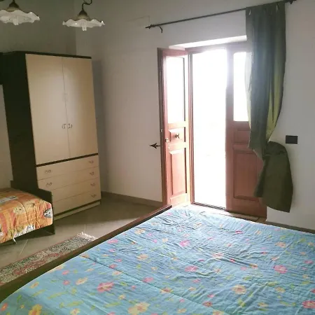 In Guest - Triple In Amazing Context *